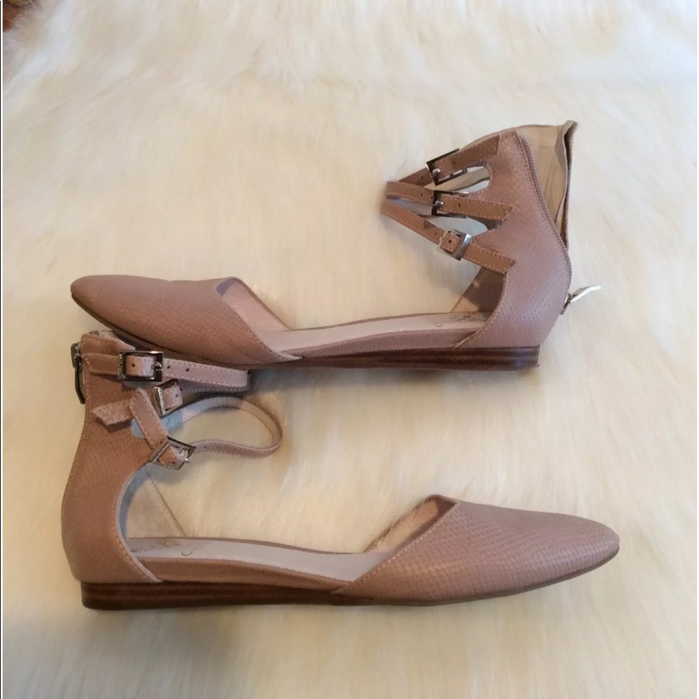 Vince Camuto 3 Ankle Strap Flats 7.5 Blush Color